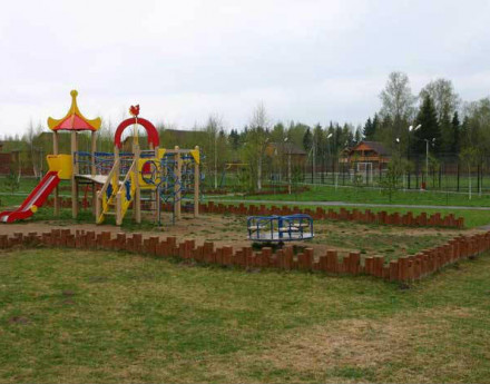 Детская площадка Залесье