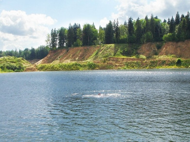 Озеро около поселка Новоселье