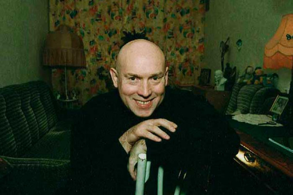 Виктор Сухоруков собирает урожай