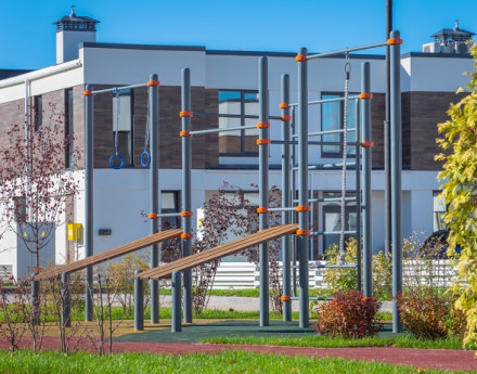 Виды Первый Пионерский