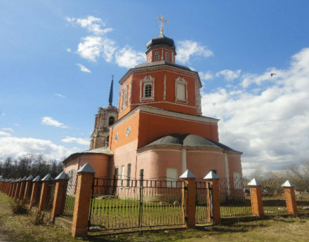 Территория Яблоневый сад