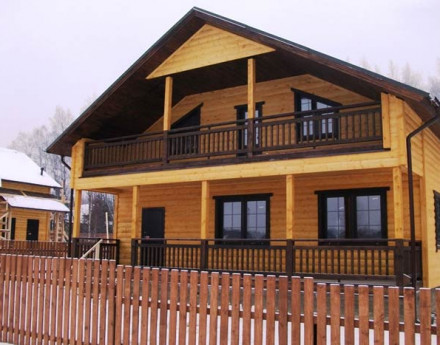 Дома в поселке Ильичевка на Киевском