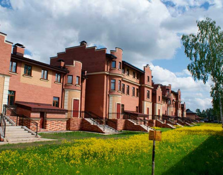 Купить дом в коттеджном поселке Ольгино