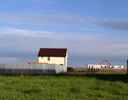 Виды поселка Солнечный берег