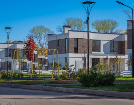 Виды Первый Пионерский