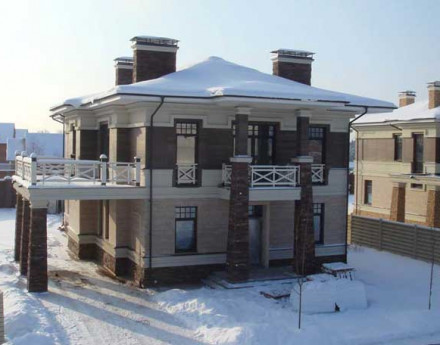 Дома в поселке Ново-Ильинское